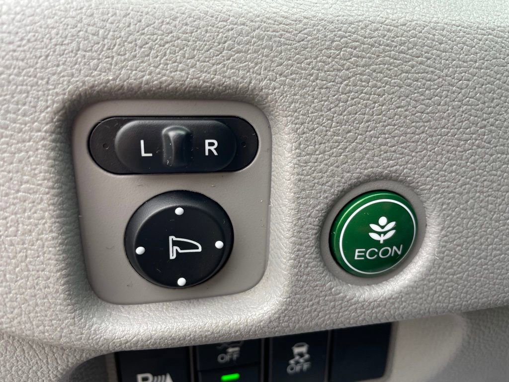 Used 2021 Honda Pilot Touring image 18