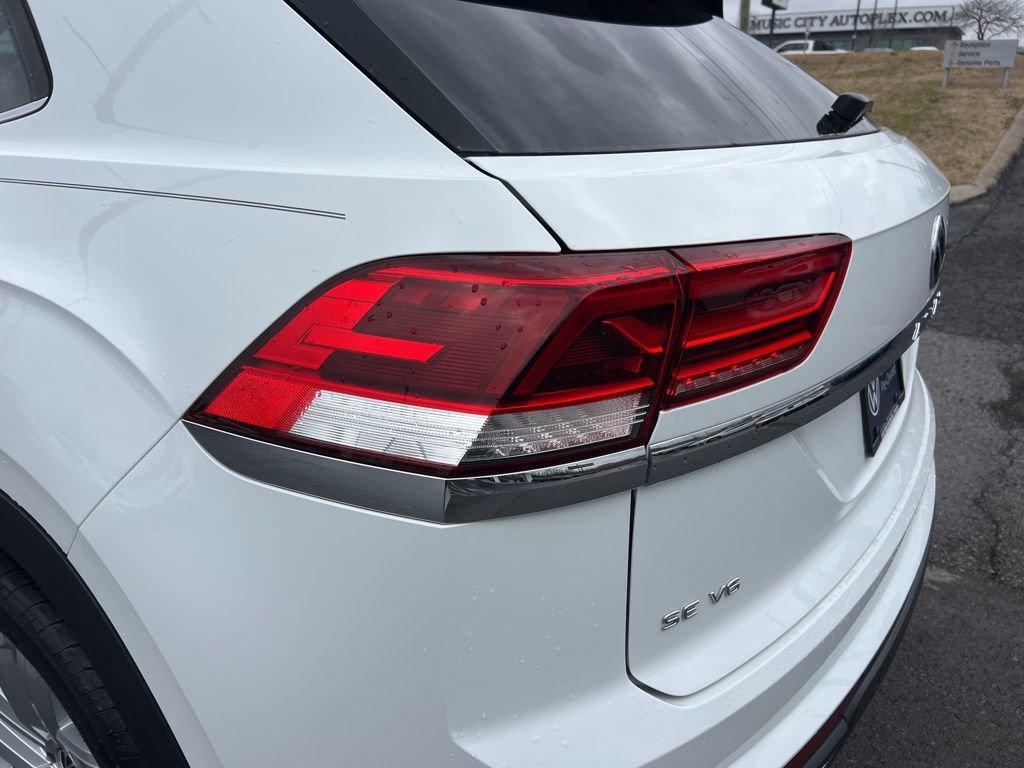 Used 2023 Volkswagen Atlas Cross Sport SE image 12
