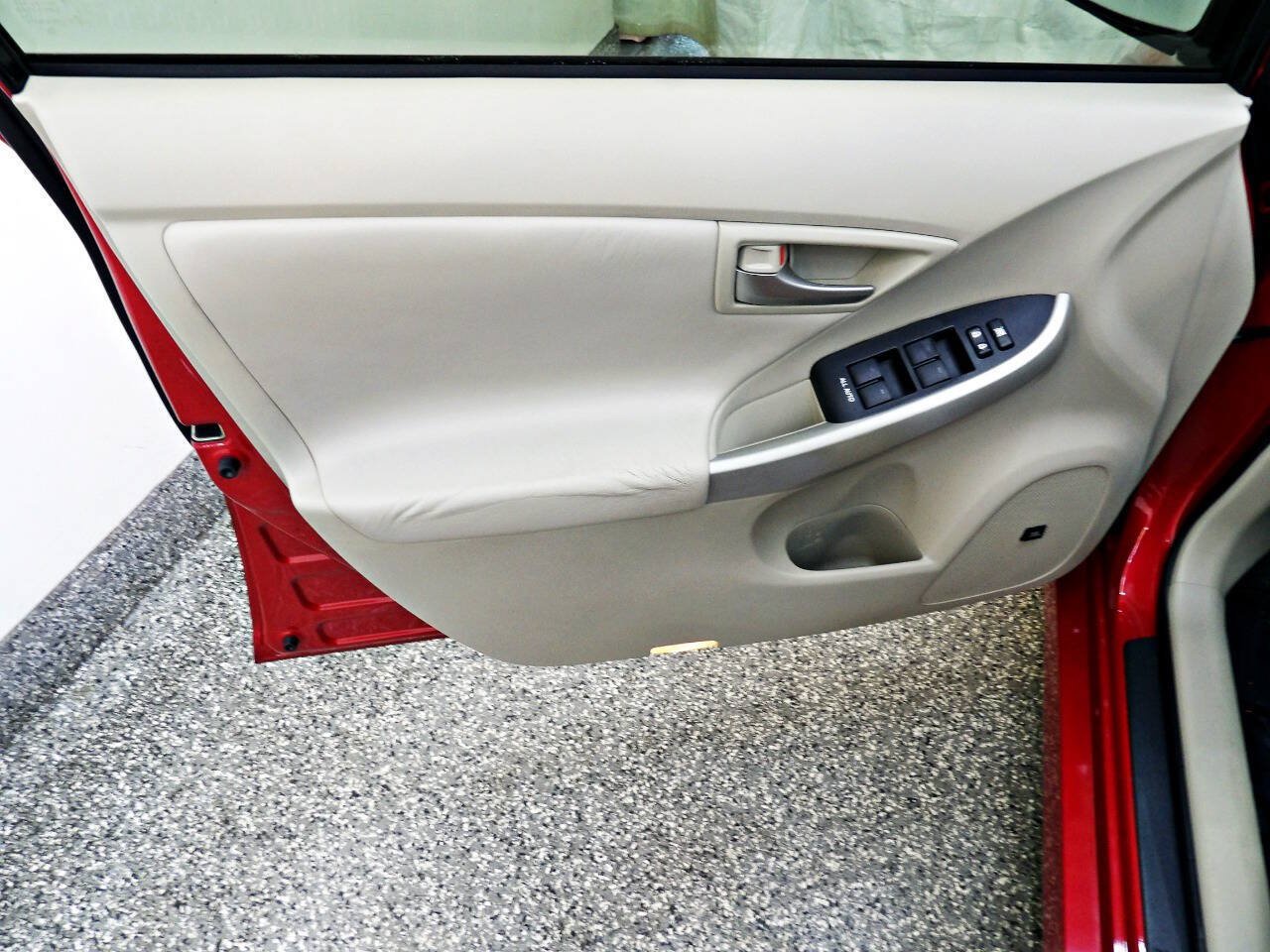 Used 2013 Toyota Prius Four FWD image 7