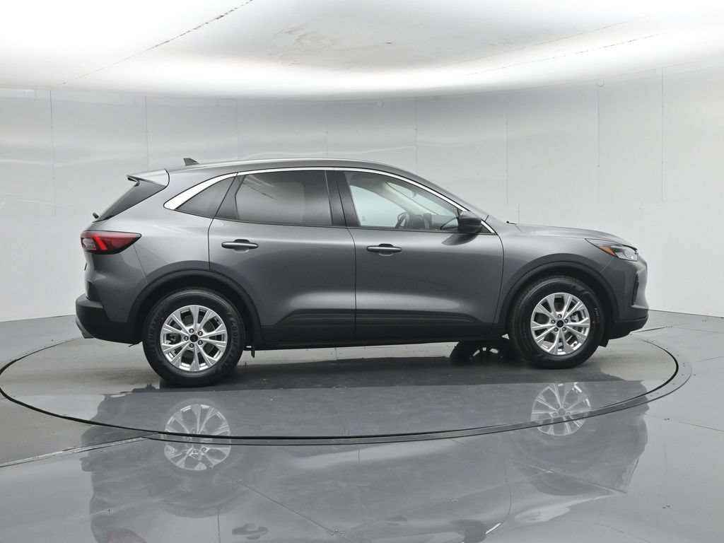 Used 2024 Ford Escape Active FWD image 32