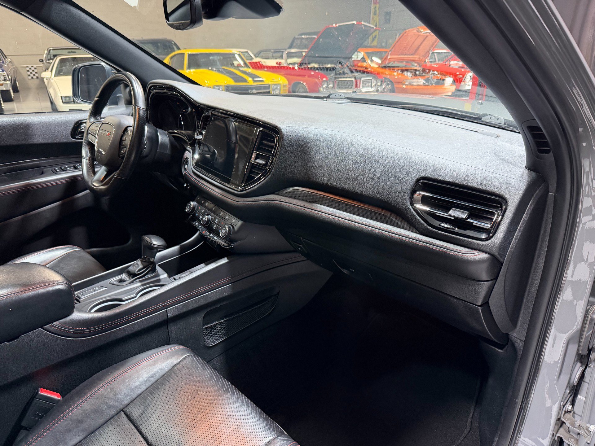 Used 2023 Dodge Durango R/T w/ Blacktop Package AWD/4WD image 35