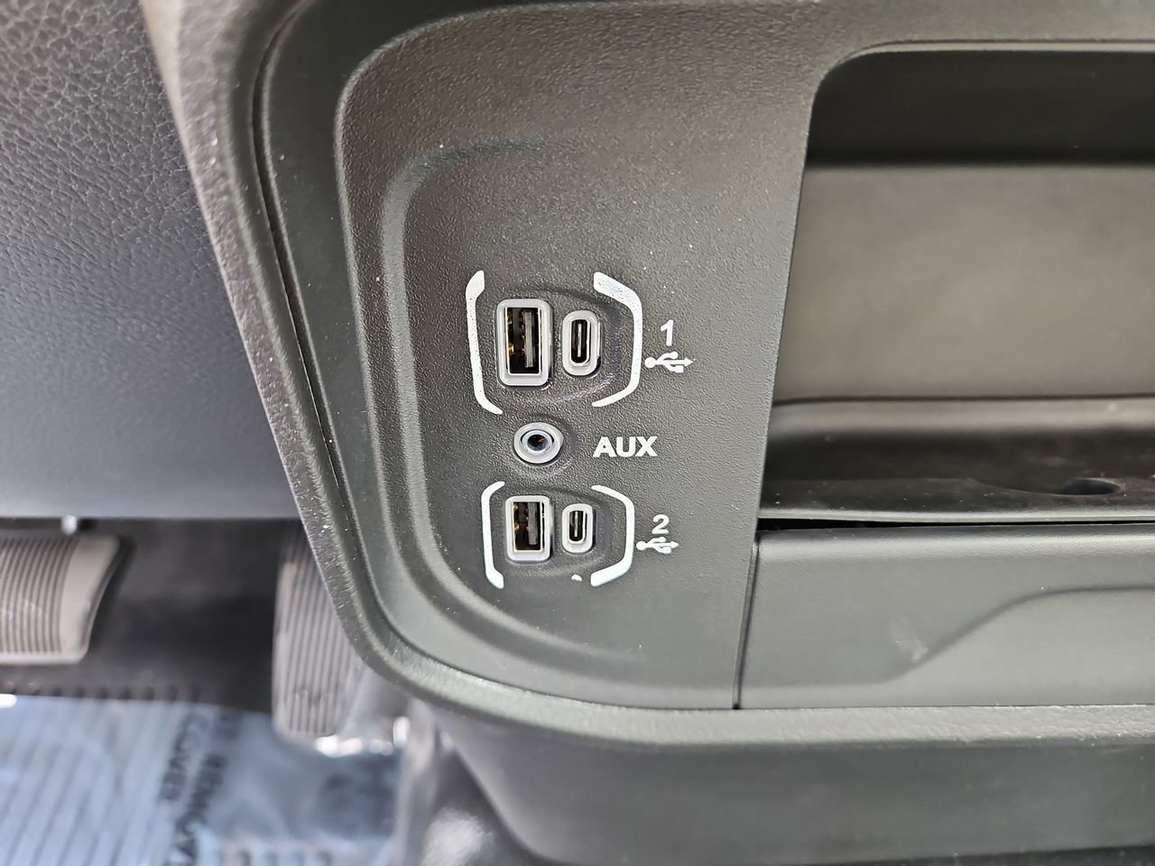 New 2025 RAM 2500 Tradesman image 21