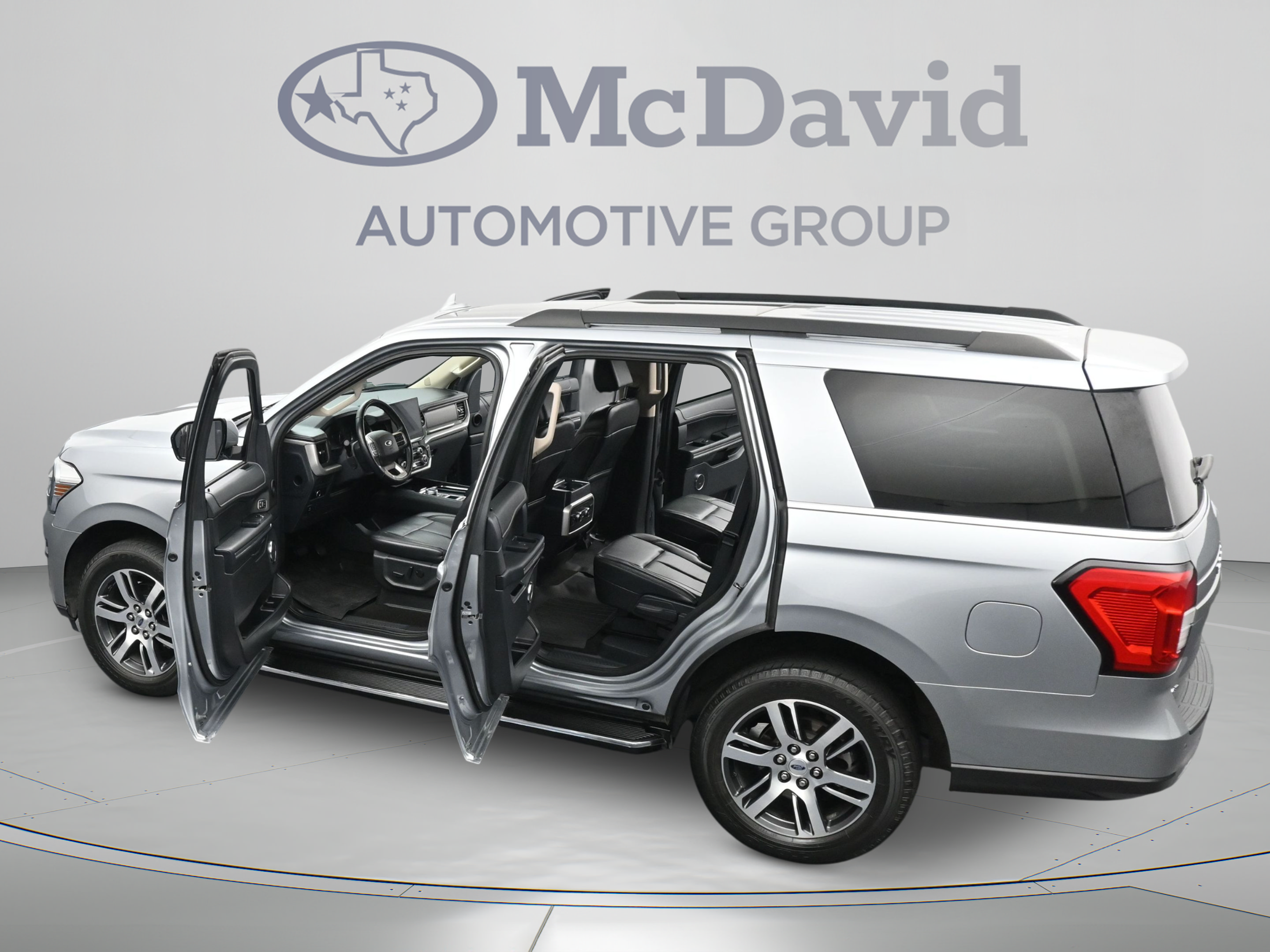 Used 2023 Ford Expedition XLT RWD image 46