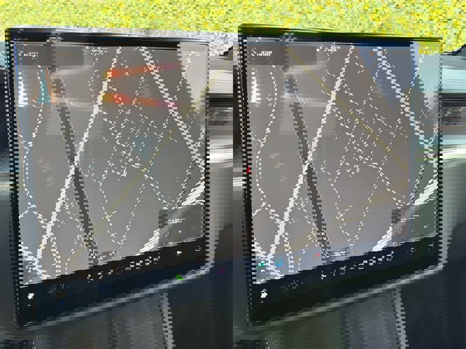 Used 2022 Tesla Model X Plaid image 16