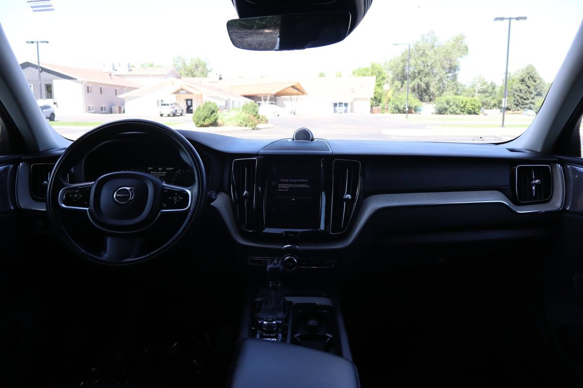 Used 2018 Volvo XC60 T6 Inscription w/ Convenience Package AWD/4WD image 16