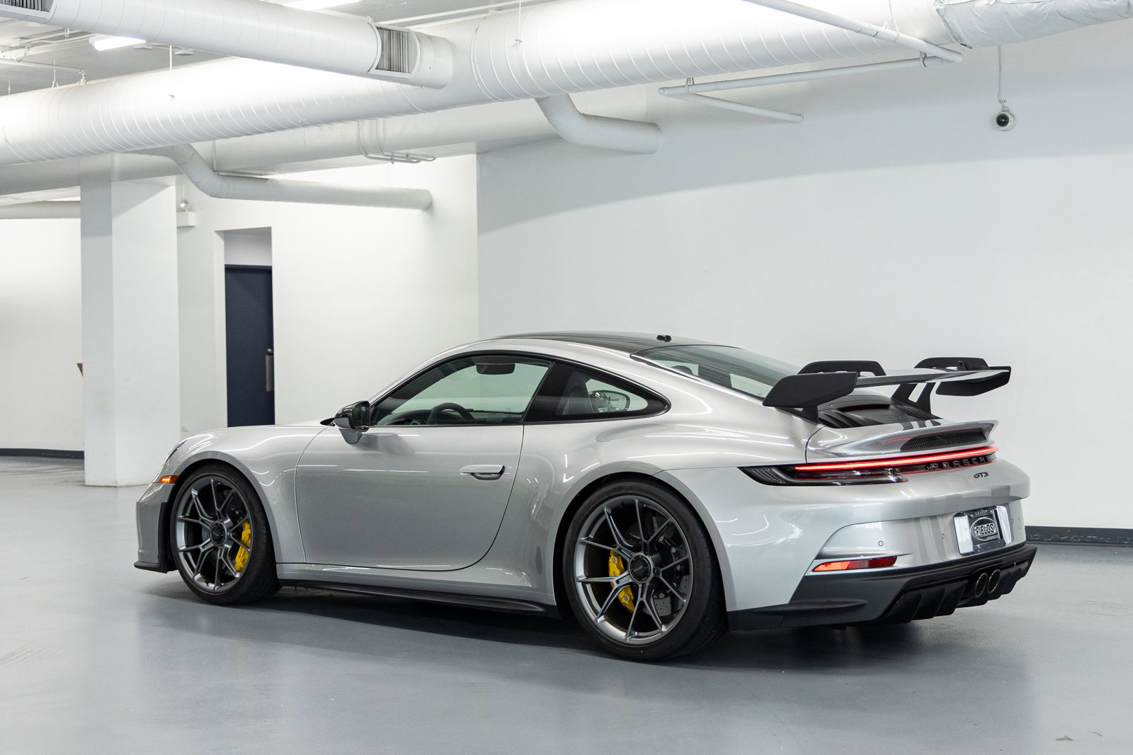 Used 2022 Porsche 911 GT3 RWD image 4