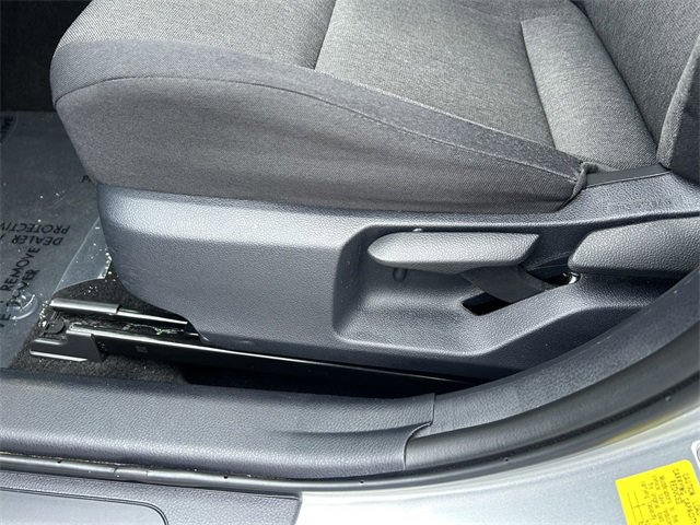 Used 2025 Toyota Camry LE image 21