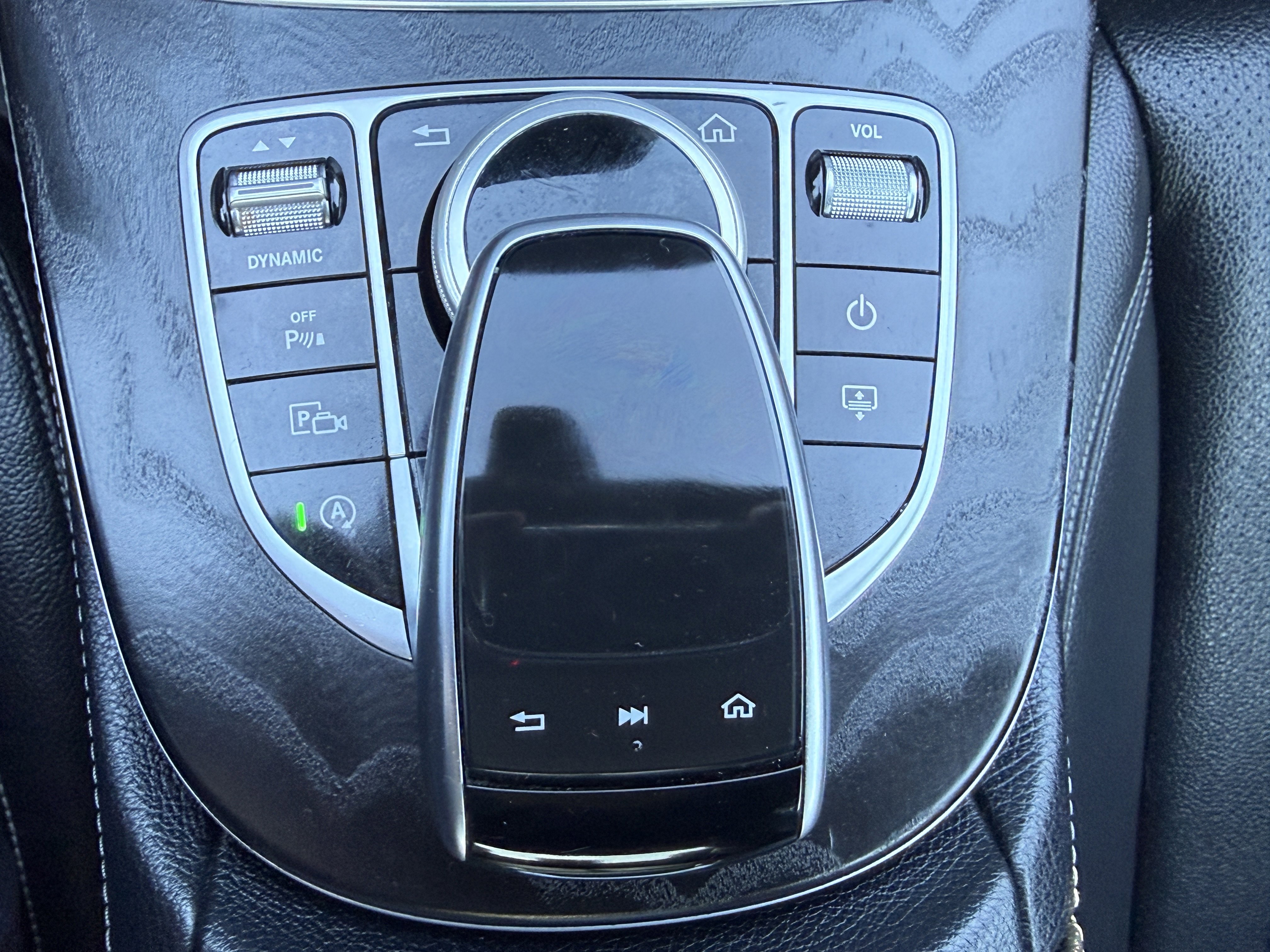 Used 2019 Mercedes-Benz E 300 4MATIC image 48