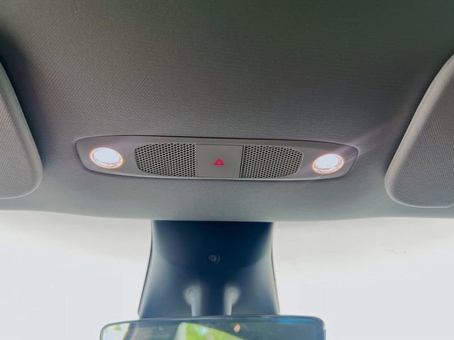 Used 2023 Tesla Model Y Performance image 18