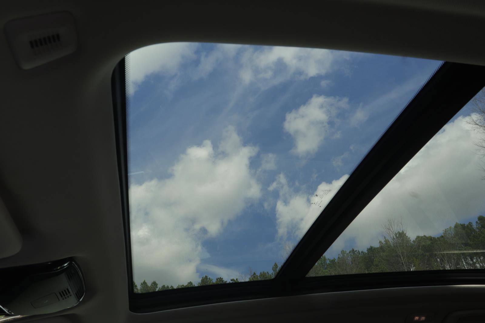 Used 2023 BMW X7 xDrive40i w/ Premium Package image 25