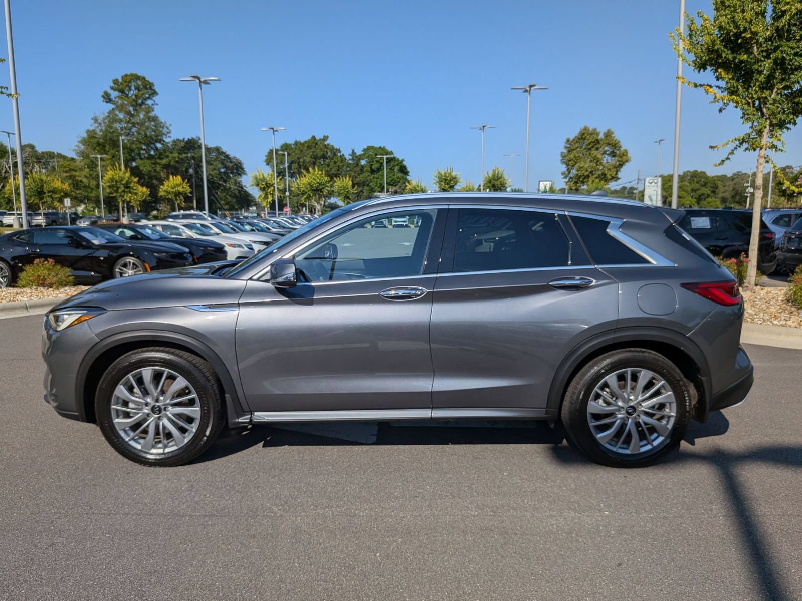 Used 2025 INFINITI QX50 Luxe AWD/4WD image 6