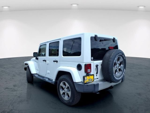 Used 2018 Jeep Wrangler Unlimited Sahara w/ Connectivity Group AWD/4WD image 13