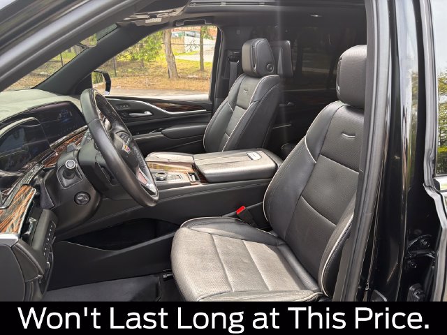 Used 2024 Cadillac Escalade ESV Premium Luxury w/ Performance Package AWD/4WD image 27