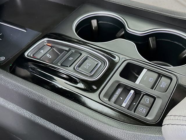 Certified 2024 Honda Pilot Elite image 30