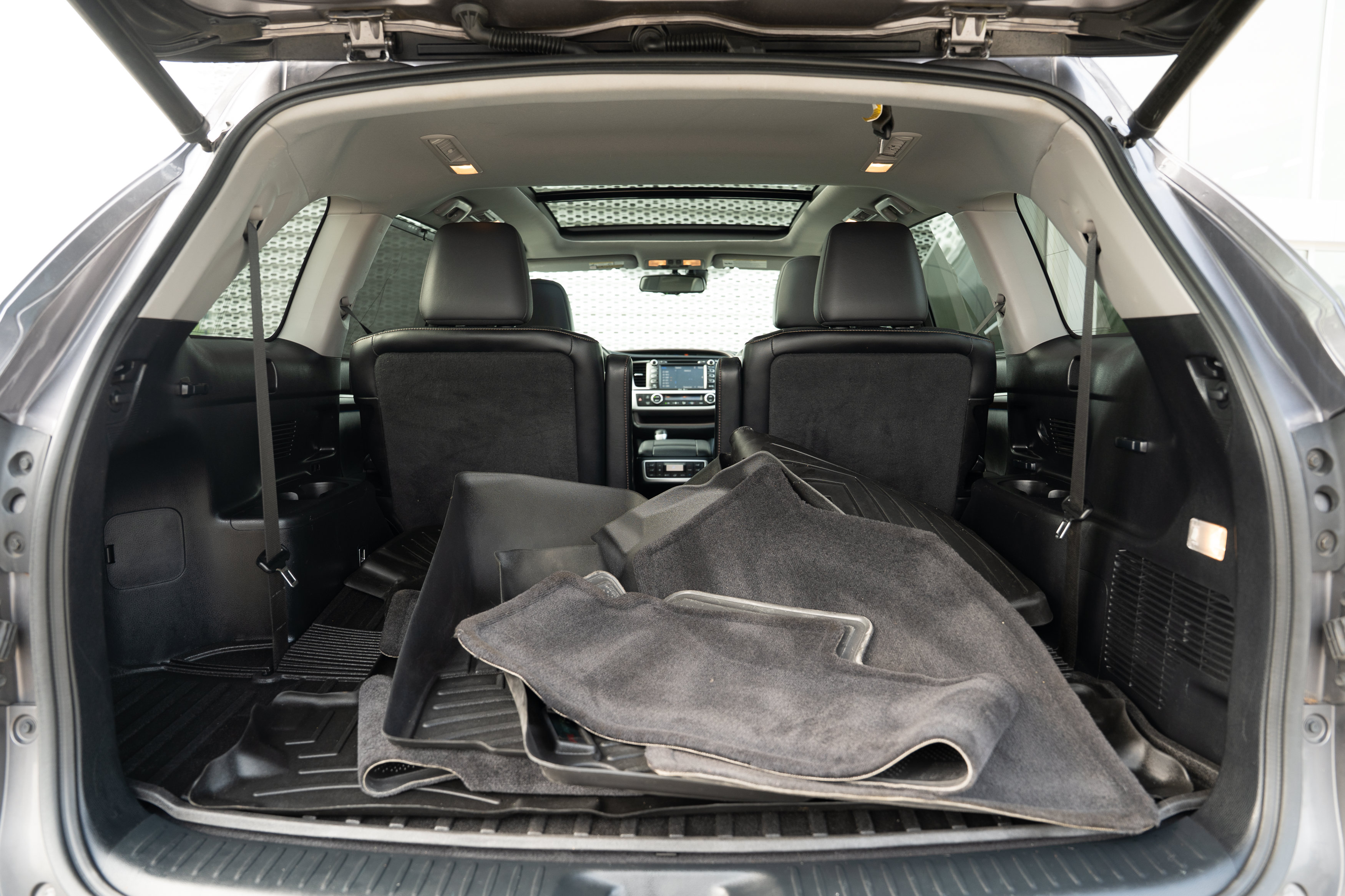 Used 2015 Toyota Highlander Limited Platinum AWD/4WD image 22