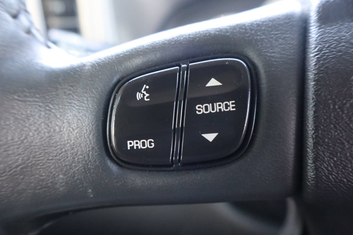 Used 2003 GMC Sierra 3500 SLE AWD/4WD image 27