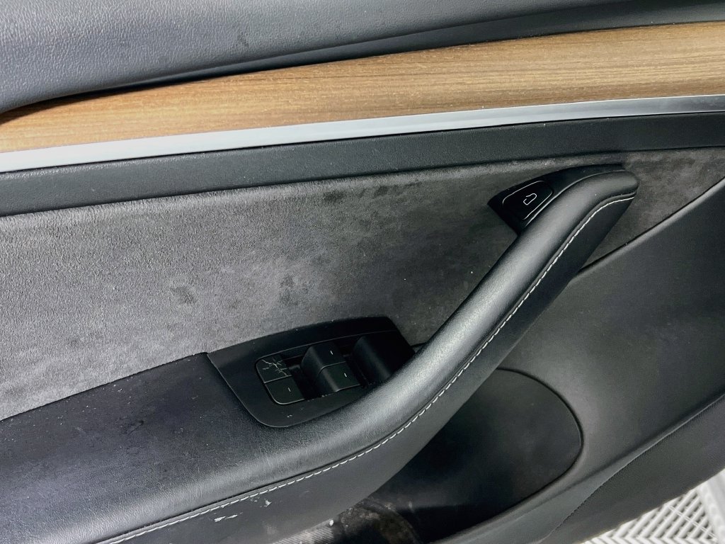 Used 2023 Tesla Model 3 Standard Range RWD image 10