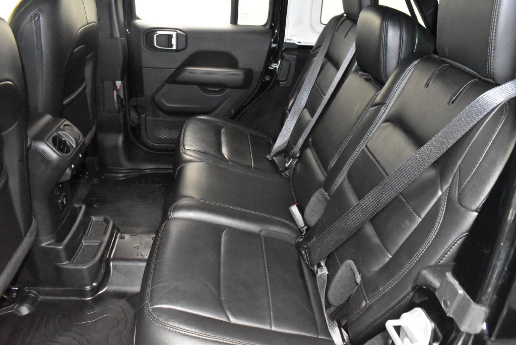 Used 2021 Jeep Wrangler Unlimited Sahara AWD/4WD image 31