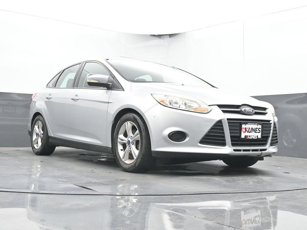 Used 2014 Ford Focus SE FWD image 39