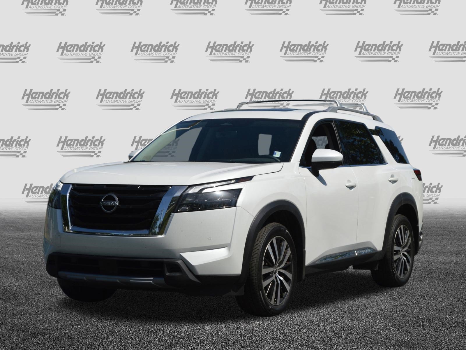Used 2025 Nissan Pathfinder Platinum w/ Cargo Package AWD/4WD image 7