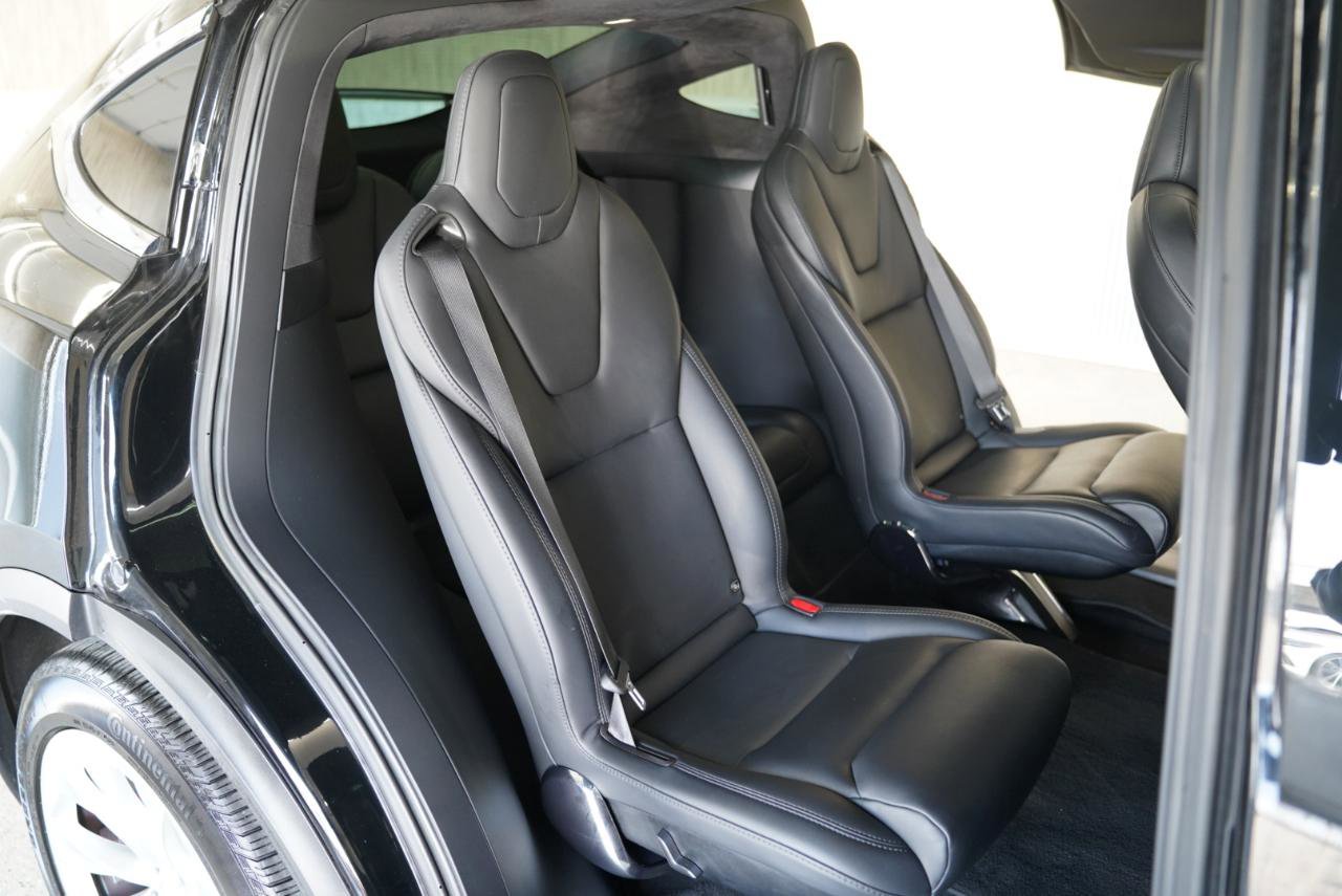 Used 2020 Tesla Model X Performance image 32