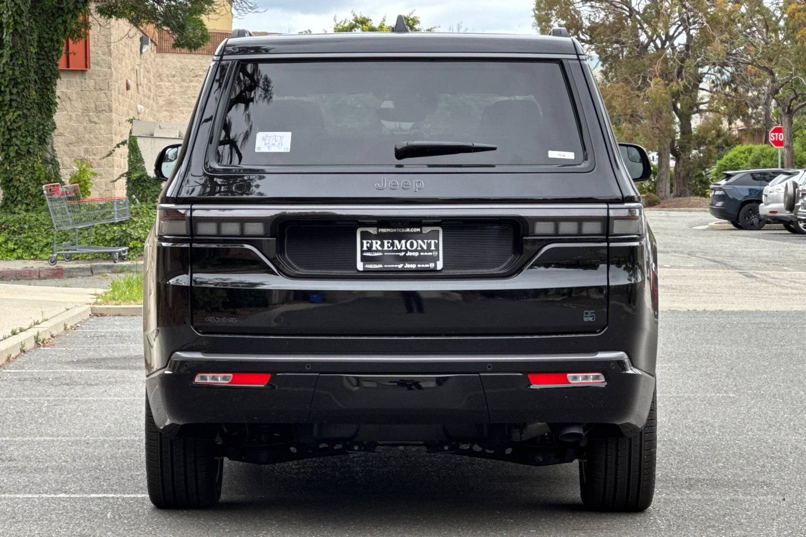 New 2026 Jeep Grand Wagoneer 4WD image 4