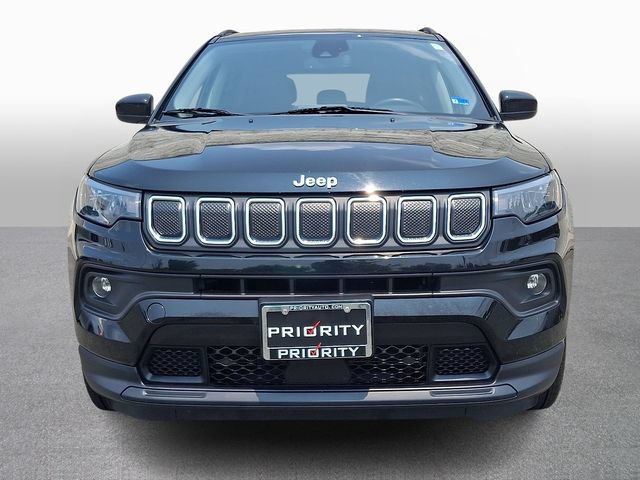 Used 2022 Jeep Compass Latitude w/ Convenience Group AWD/4WD image 2