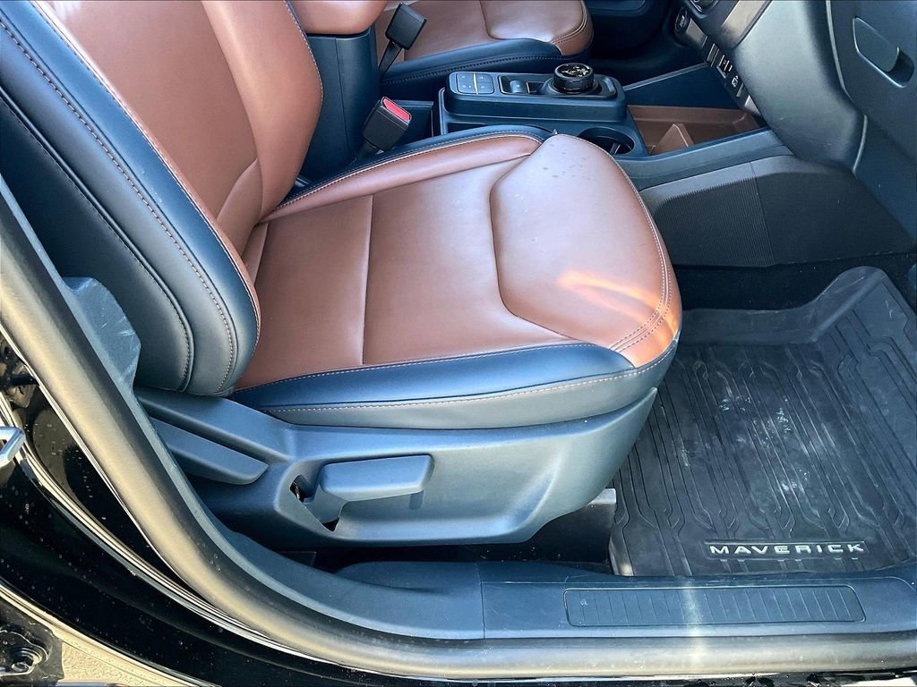 Used 2023 Ford Maverick Lariat w/ Lariat Luxury Package image 36