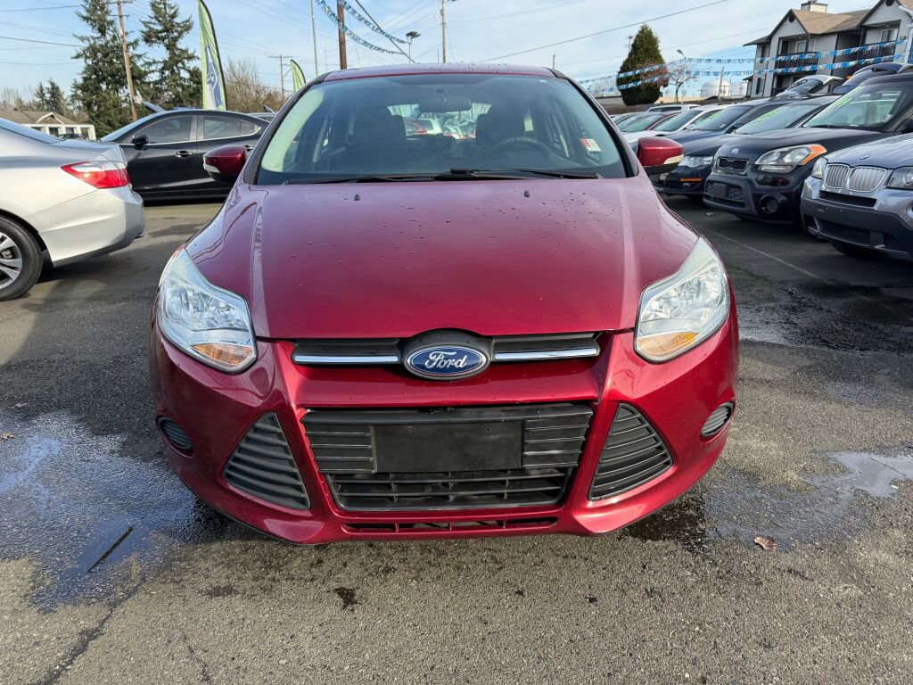 Used 2014 Ford Focus SE FWD image 2
