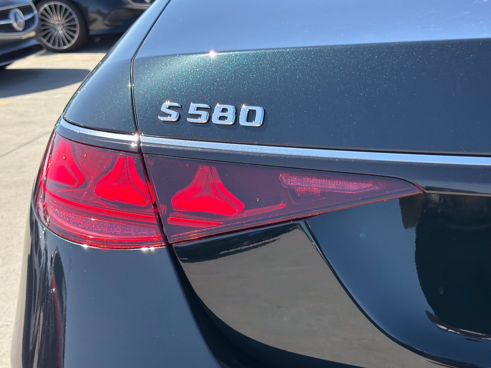 New 2027 Mercedes-Benz S 580 4MATIC Sedan image 13