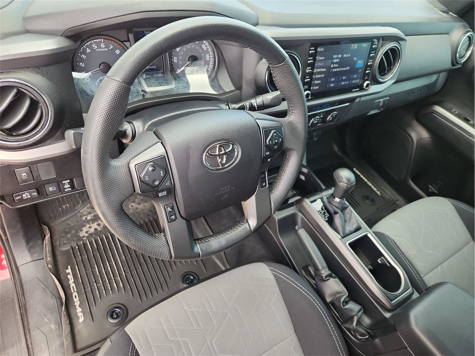 Used 2021 Toyota Tacoma TRD Off-Road w/ Technology Package AWD/4WD image 10