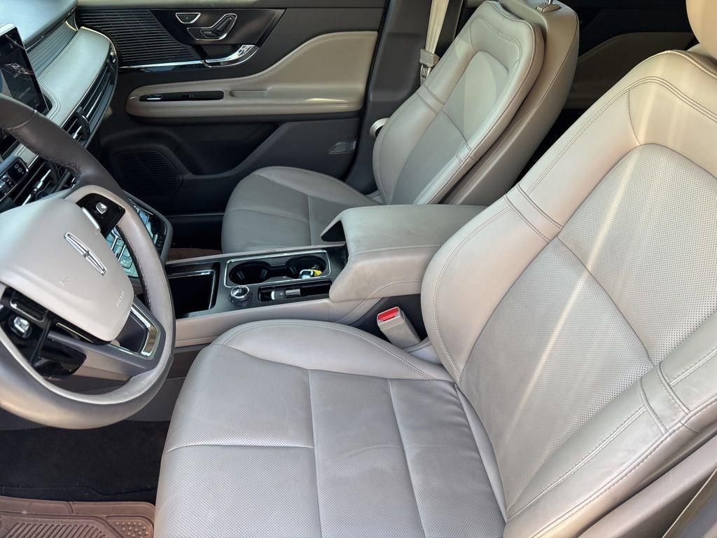 Used 2021 Lincoln Corsair Standard w/ Equipment Group 101A image 11