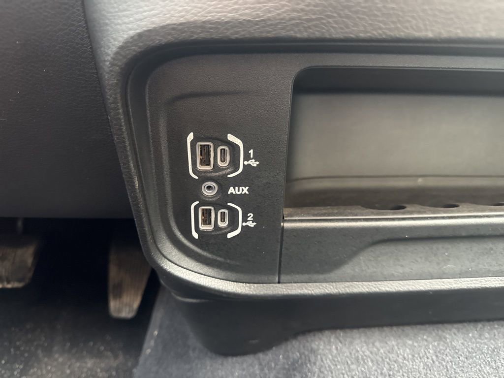 Used 2024 RAM 2500 Big Horn w/ Bed Utility Group image 22