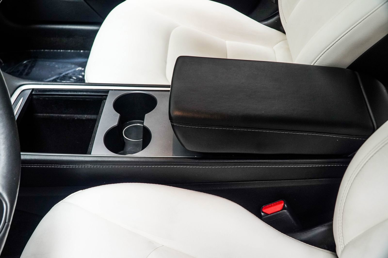 Used 2021 Tesla Model 3 Standard Range Plus image 17