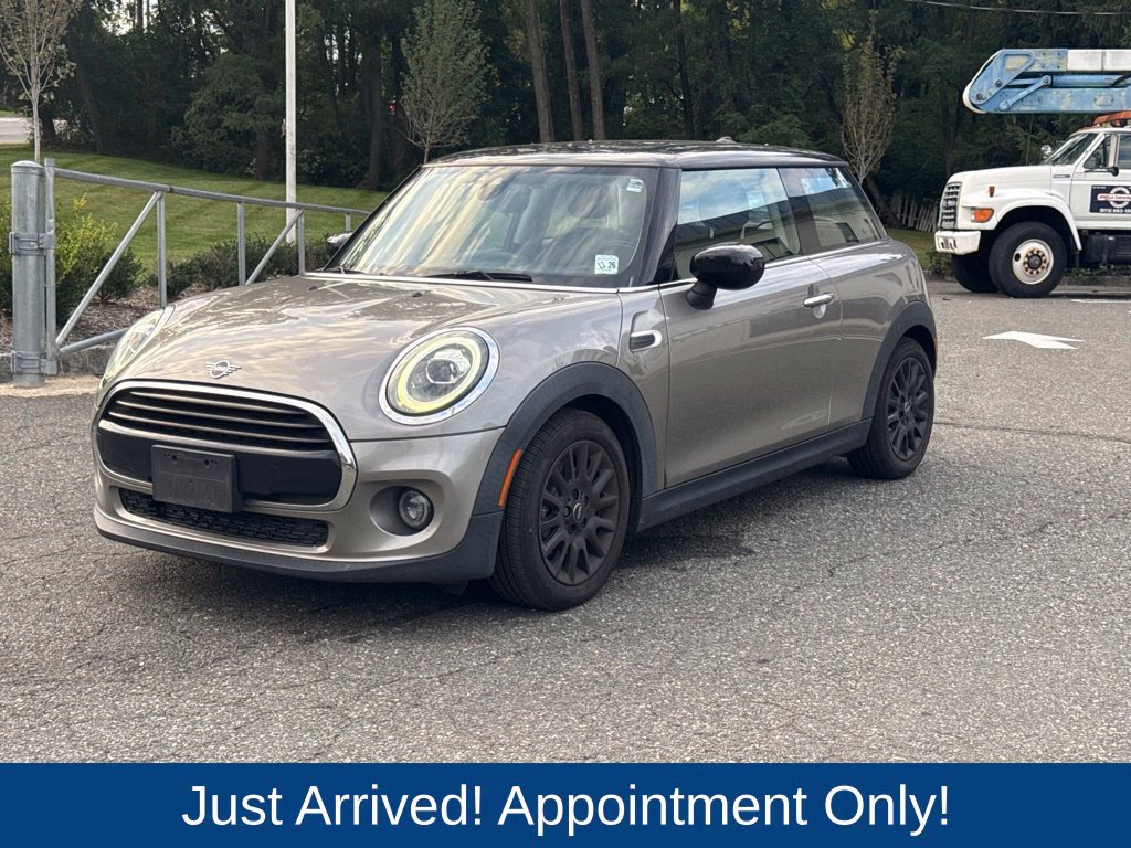 Used 2021 MINI Cooper 2-Door Hardtop FWD image 3