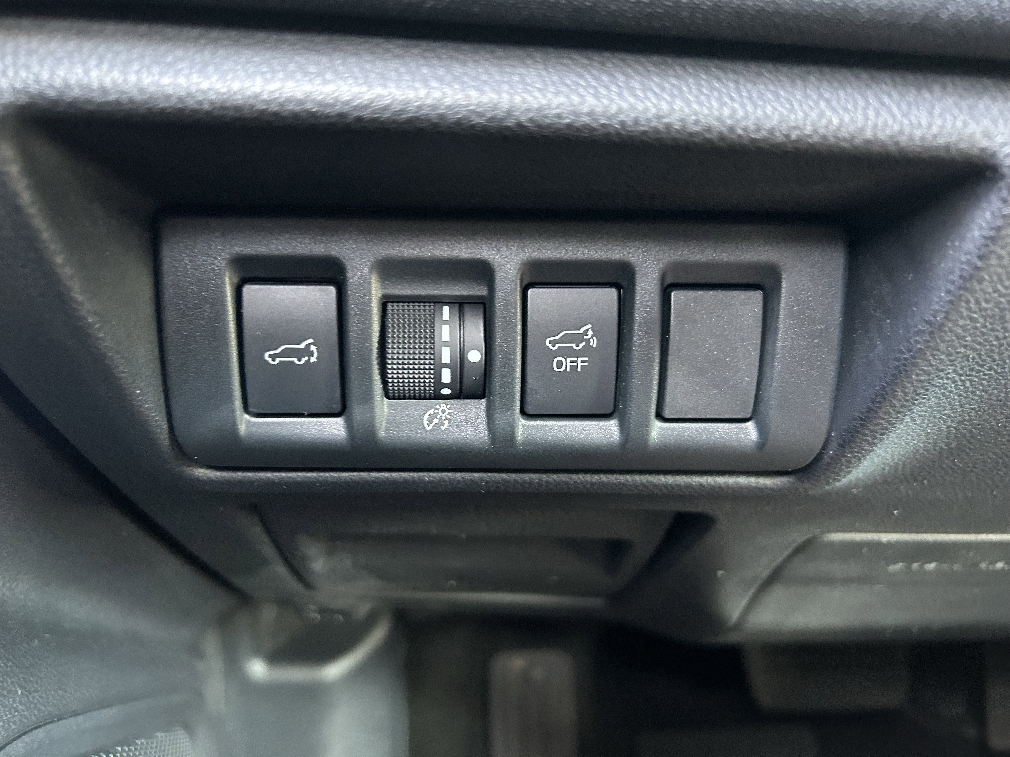 Certified 2022 Subaru Outback Premium image 18