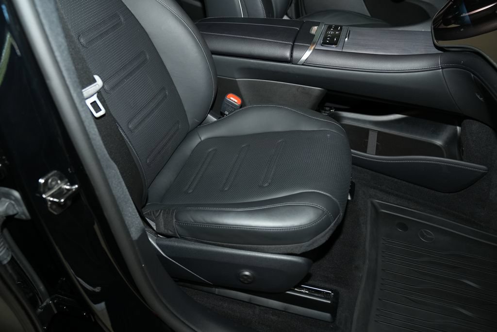 Certified 2025 Mercedes-Benz EQE AMG 4MATIC SUV image 64