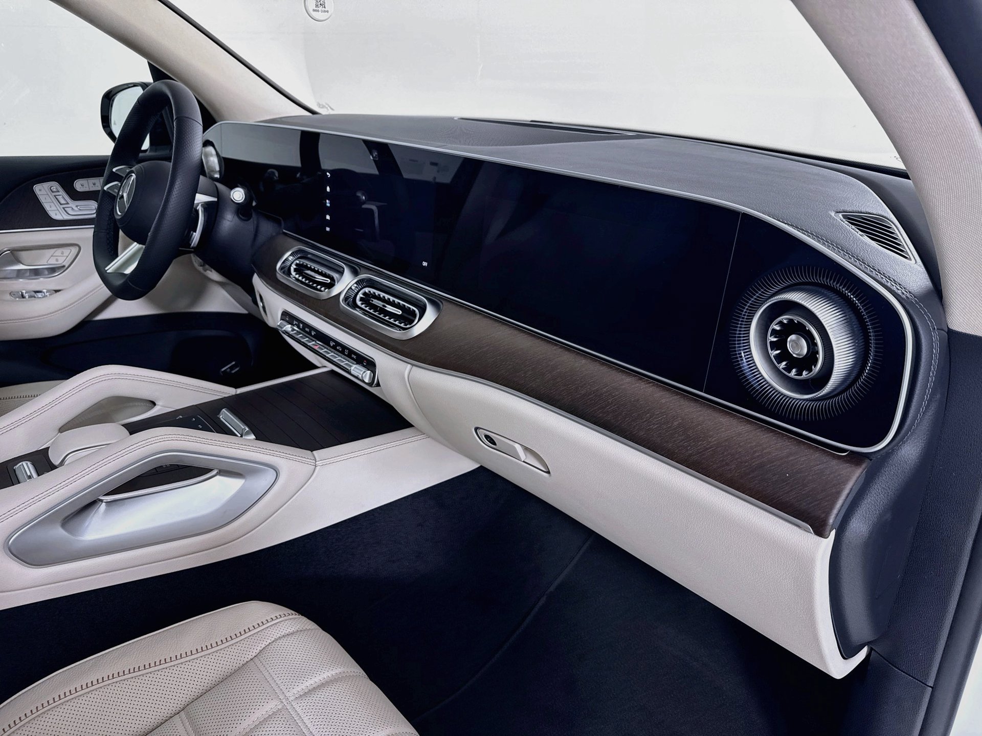 New 2027 Mercedes-Benz GLS 450 4MATIC image 33