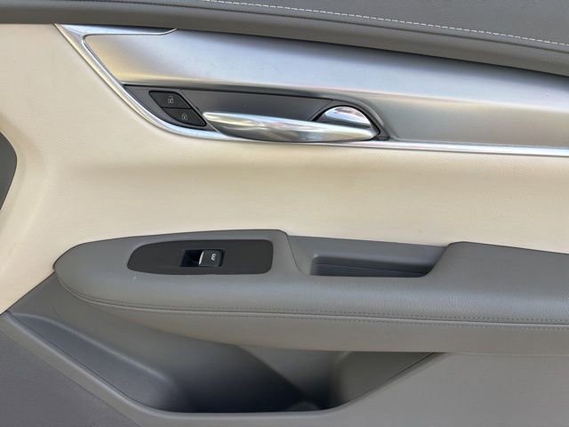 Used 2020 Cadillac XT5 Premium Luxury w/ LPO, Floor Liner Package image 43