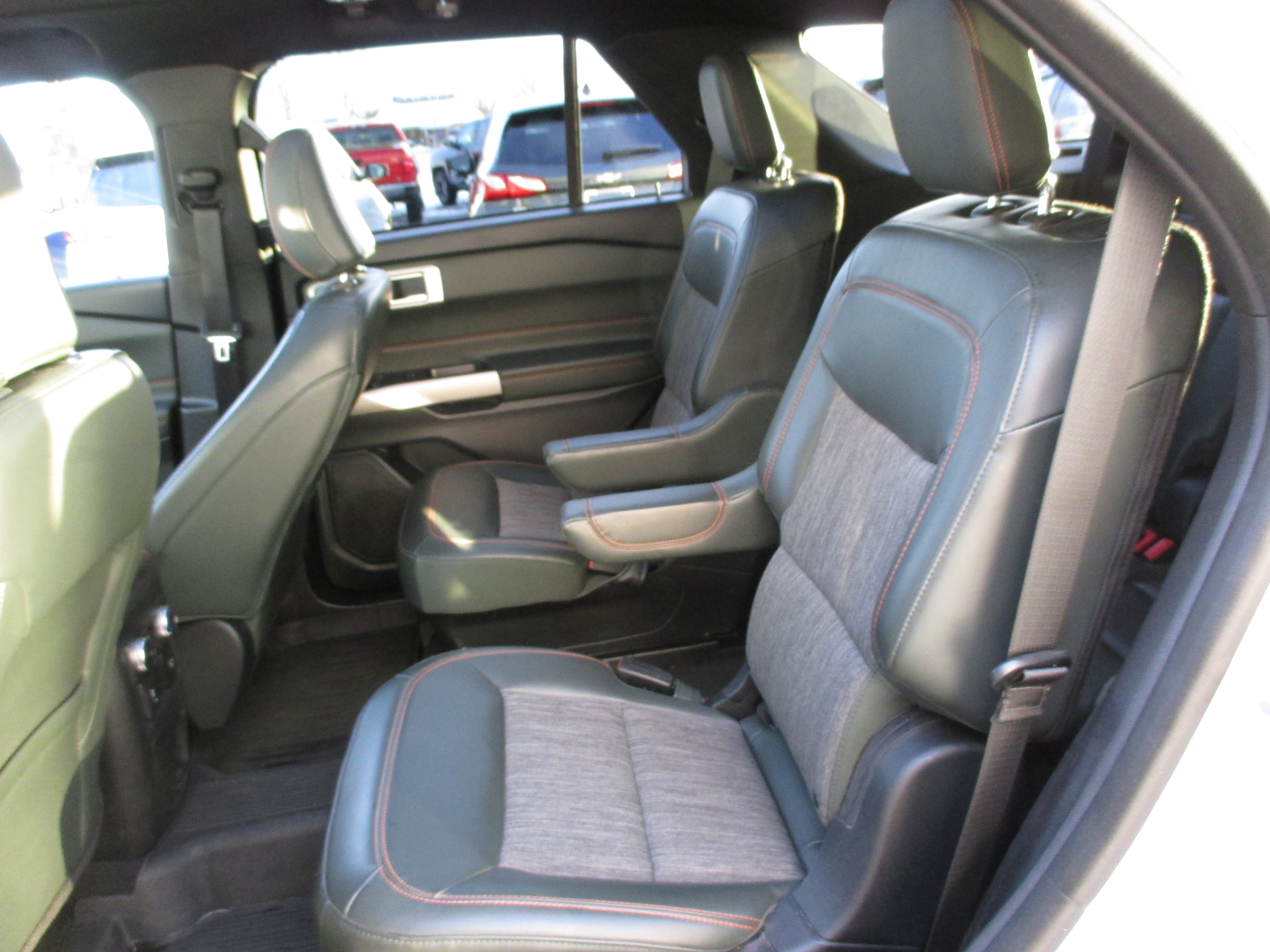 Used 2022 Ford Explorer Timberline w/ Timberline Technology Package image 12