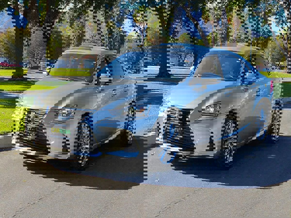 Used 2019 Lexus IS 300 w/ Navigation Package image 4