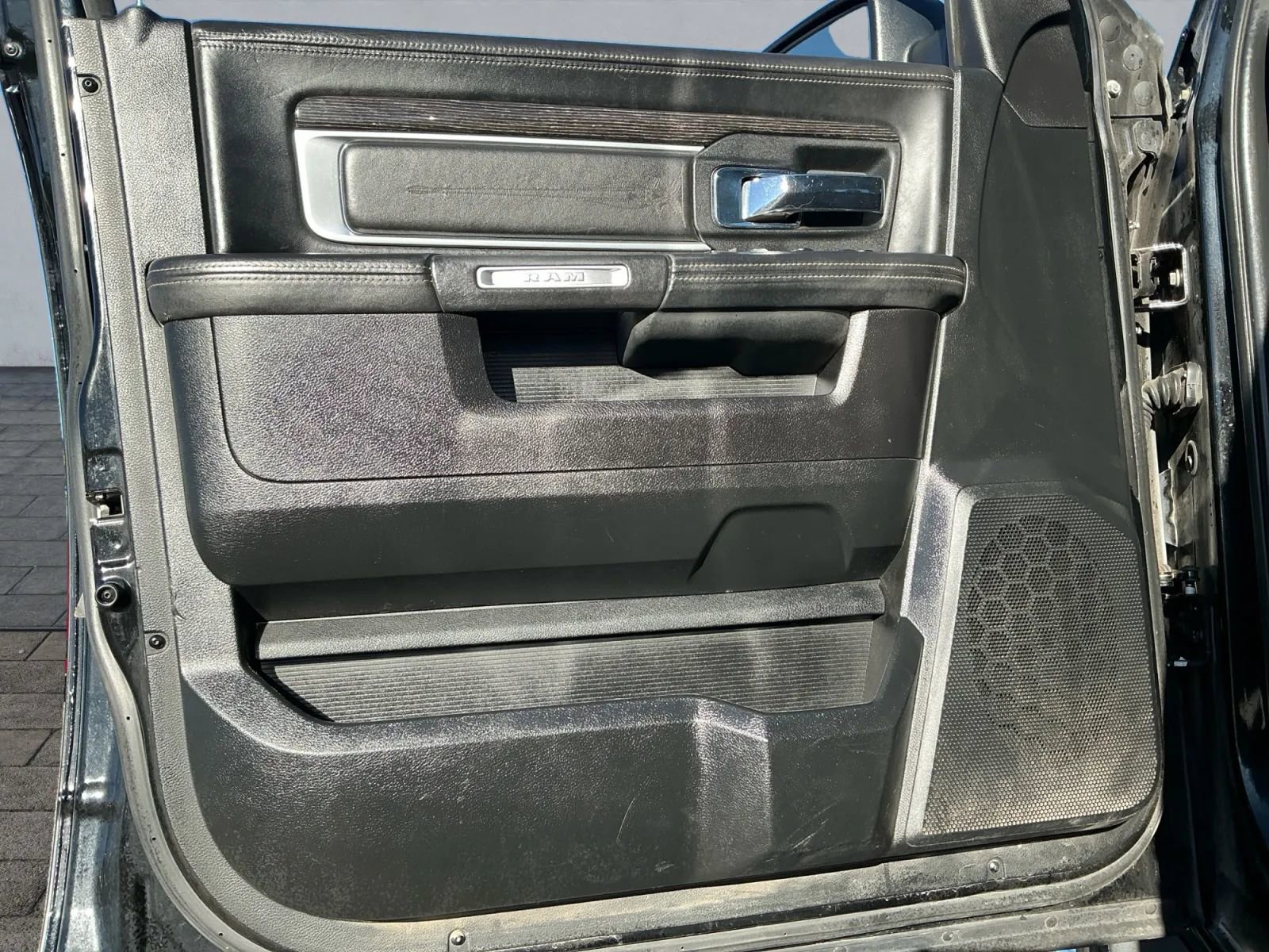 Used 2014 RAM 1500 Limited image 8