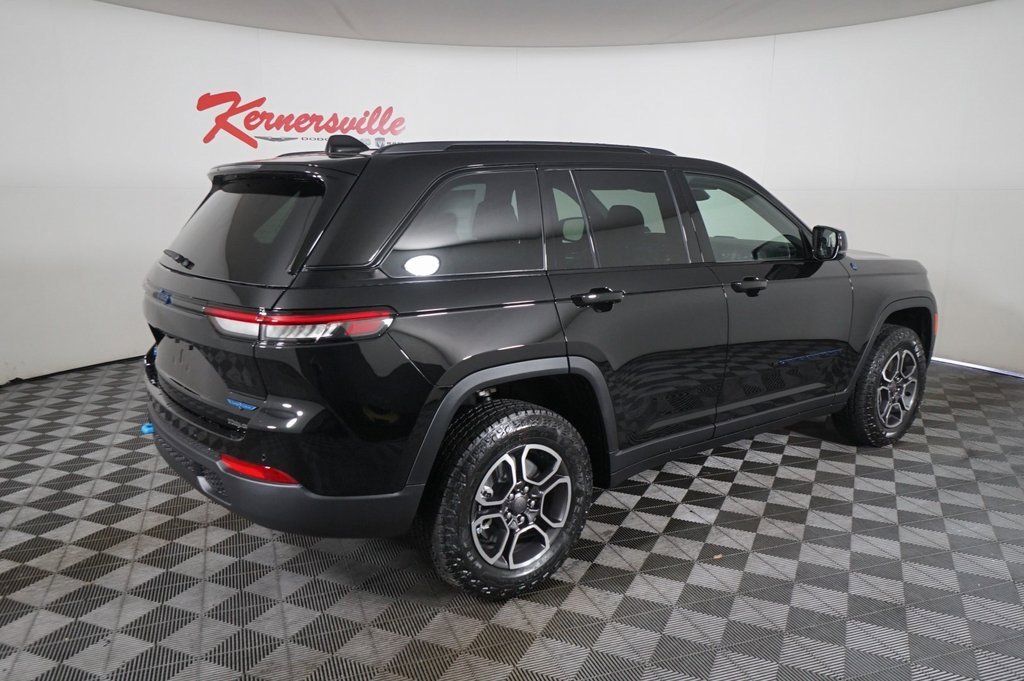 New 2024 Jeep Grand Cherokee Trailhawk image 8