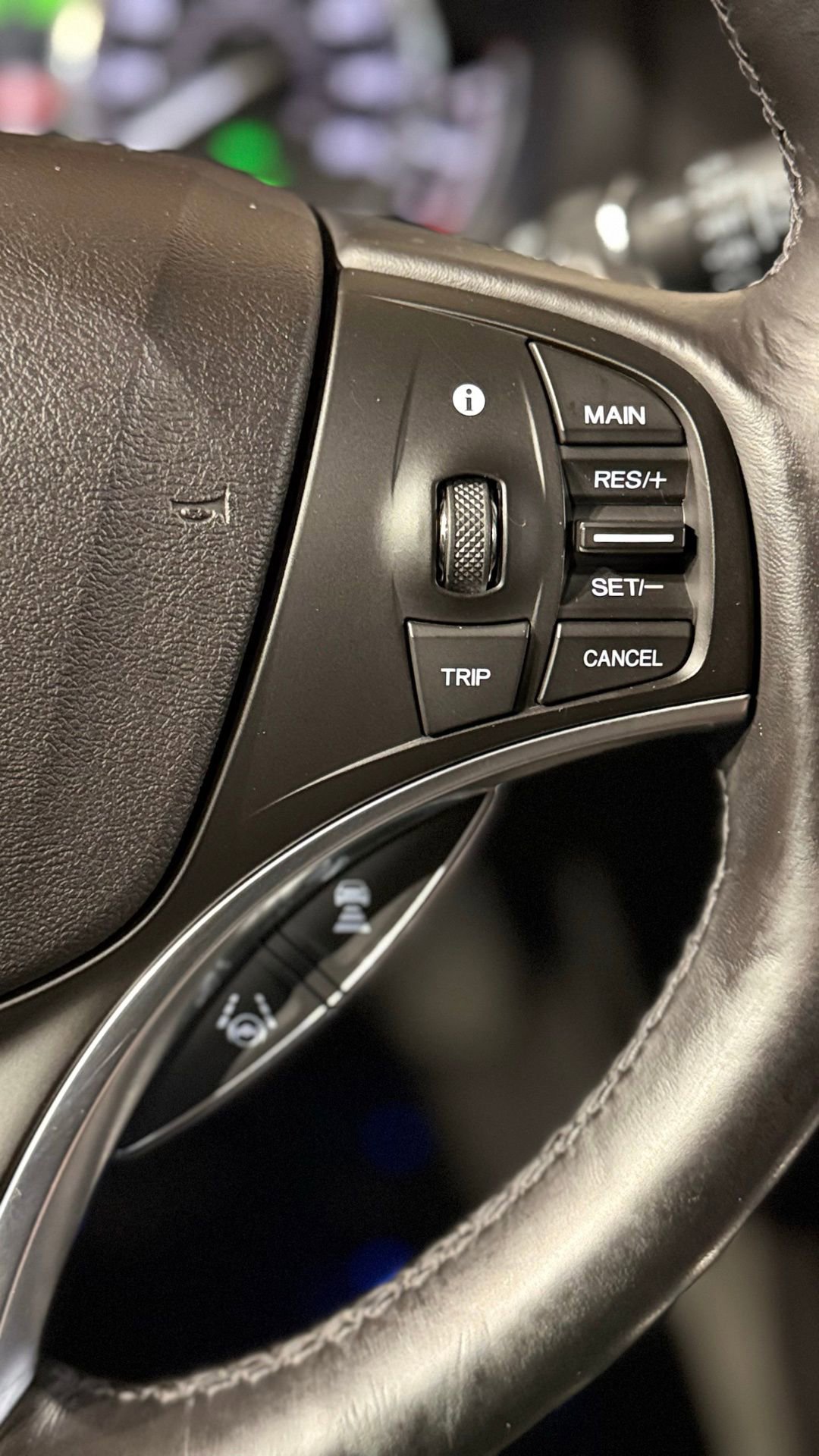 Used 2017 Acura MDX SH-AWD w/ Advance Package image 92