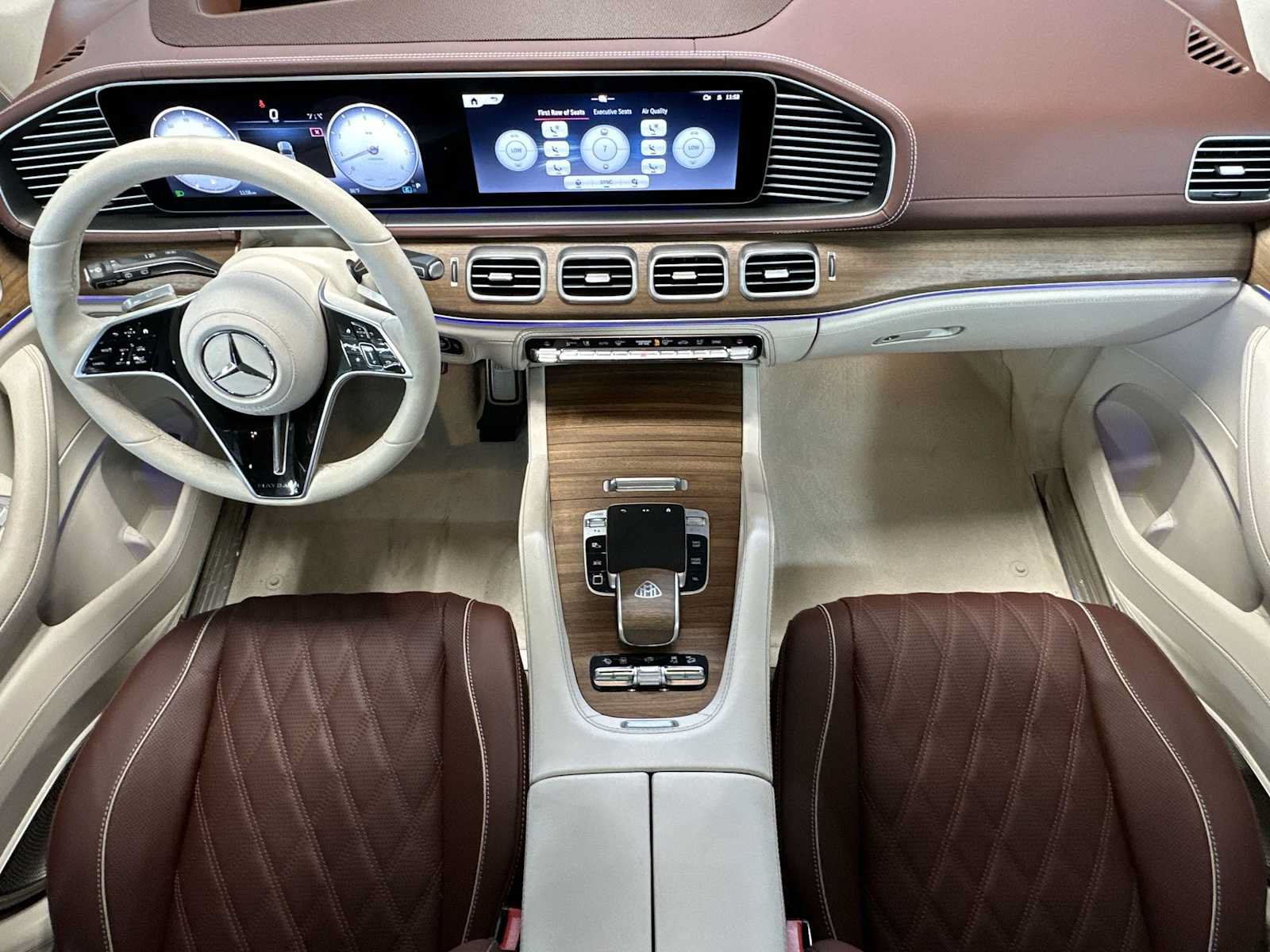 Used 2026 Mercedes-Benz Maybach GLS 600 4MATIC image 24
