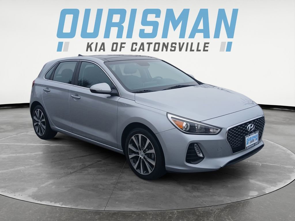Used 2020 Hyundai Elantra GT w/ Style Package 02