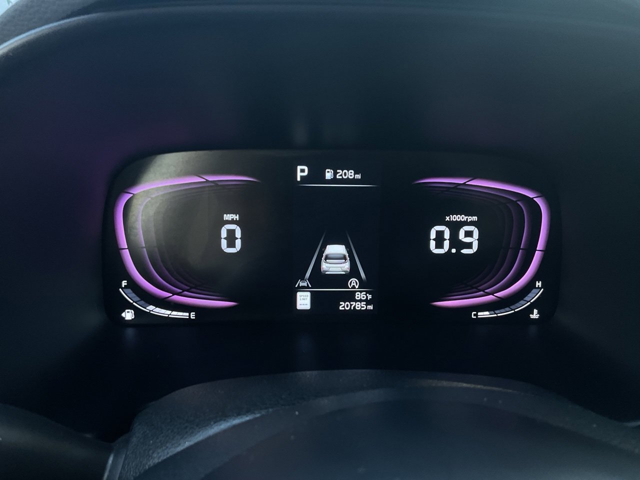 Used 2025 Kia Soul LX w/ LX Technology Package FWD image 35
