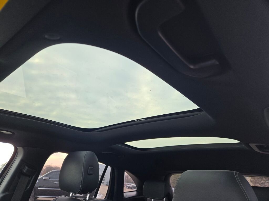 Used 2024 Mercedes-Benz GLA 35 AMG 4MATIC image 27