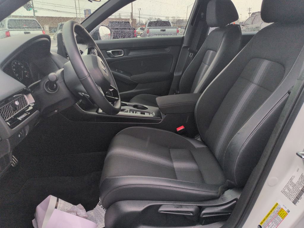 Used 2023 Honda Civic Sport image 9