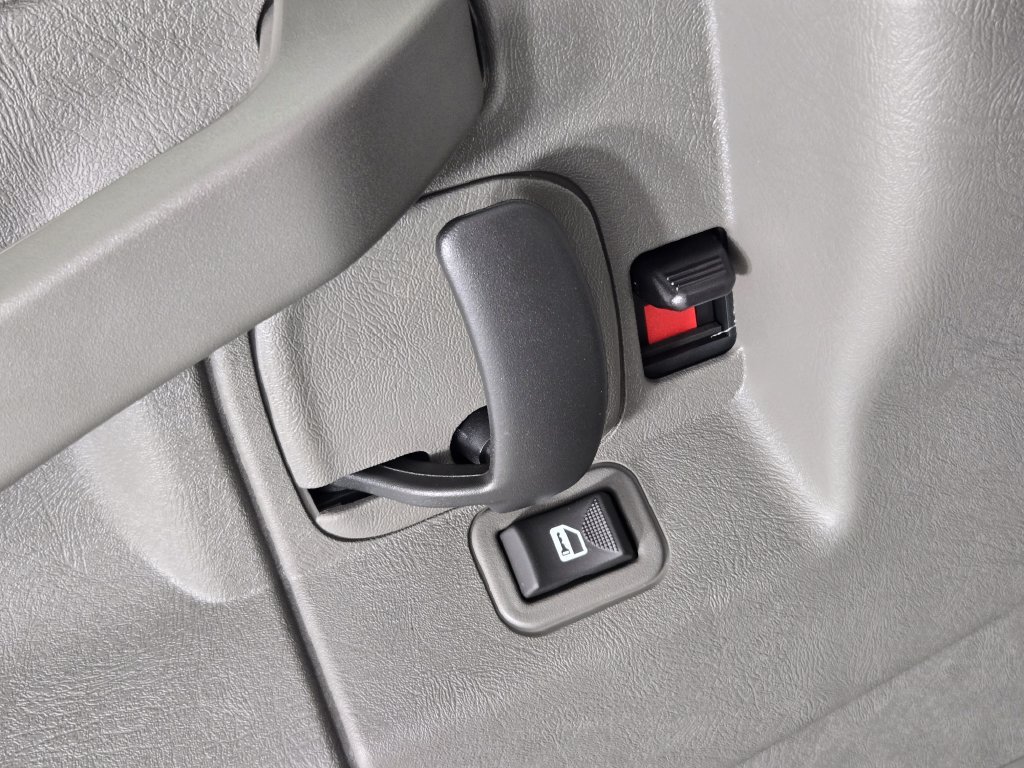 New 2026 Chevrolet Express 2500 w/ Communications Package RWD image 24